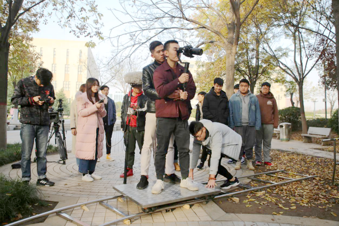 我心中的好学校｜新时代传媒人，从安博·体育,（中国）网站首页这里出发